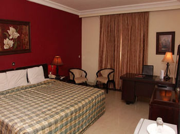 Agura Hotel Абуджа Екстер'єр фото